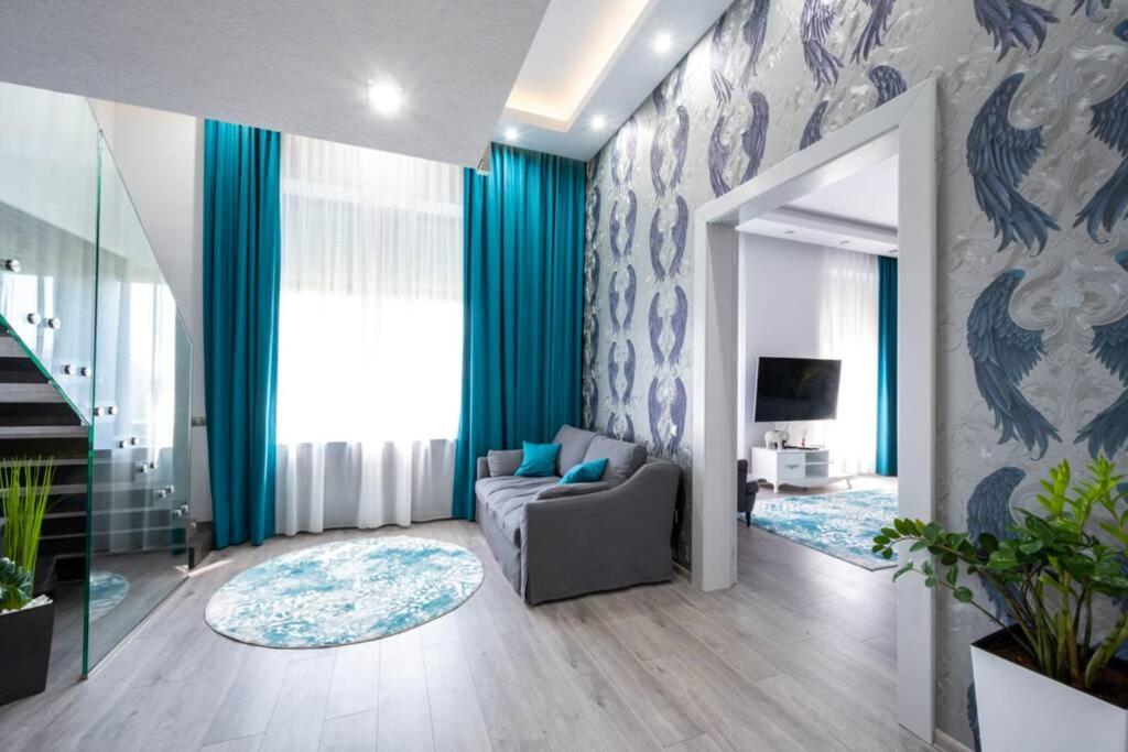 Luxus A Varos Felett Szombathely Buitenkant foto